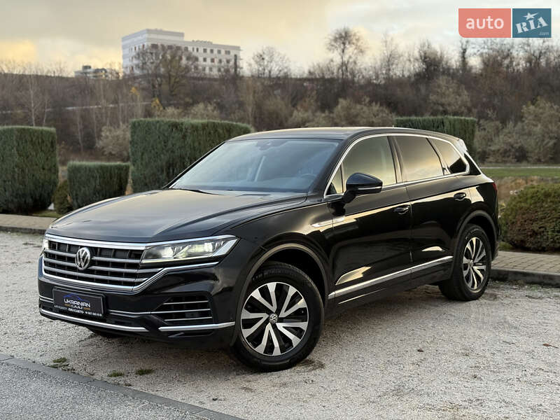 Внедорожник / Кроссовер Volkswagen Touareg 2018 в Днепре фото 3 Внедорожник / Кроссовер Volkswagen Touareg 2018 в Днепре