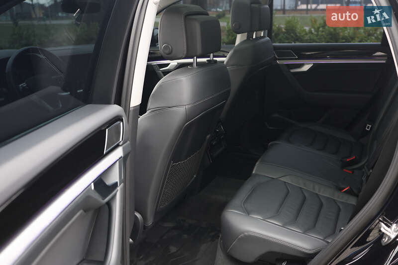 Внедорожник / Кроссовер Volkswagen Touareg 2018 в Мукачево фото 49 Внедорожник / Кроссовер Volkswagen Touareg 2018 в Мукачево