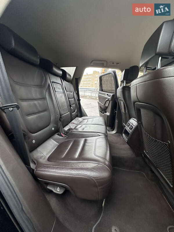 Внедорожник / Кроссовер Volkswagen Touareg 2010 в Киеве фото 49 Внедорожник / Кроссовер Volkswagen Touareg 2010 в Киеве