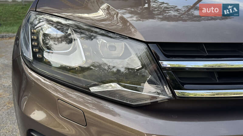 Внедорожник / Кроссовер Volkswagen Touareg 2012 в Киеве фото 16 Внедорожник / Кроссовер Volkswagen Touareg 2012 в Киеве
