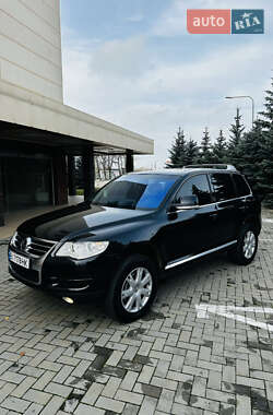 Позашляховик / Кросовер Volkswagen Touareg 2007 в Харкові
