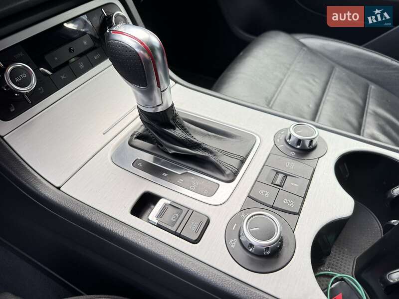 Внедорожник / Кроссовер Volkswagen Touareg 2012 в Львове фото 16 Внедорожник / Кроссовер Volkswagen Touareg 2012 в Львове