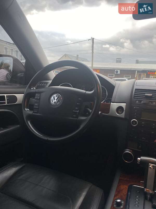 Внедорожник / Кроссовер Volkswagen Touareg 2009 в Тернополе