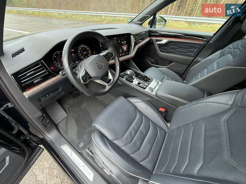 Внедорожник / Кроссовер Volkswagen Touareg 2022 в Ковеле