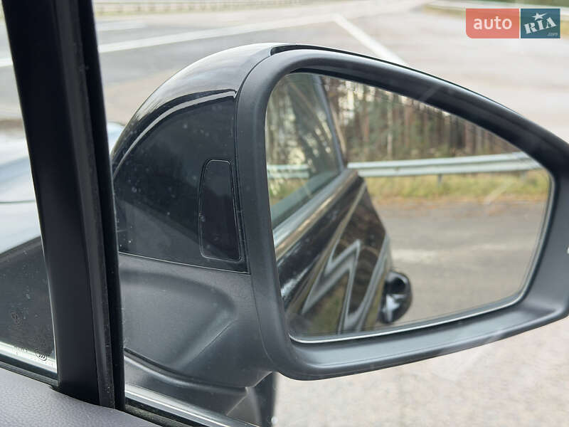 Внедорожник / Кроссовер Volkswagen Touareg 2022 в Ковеле