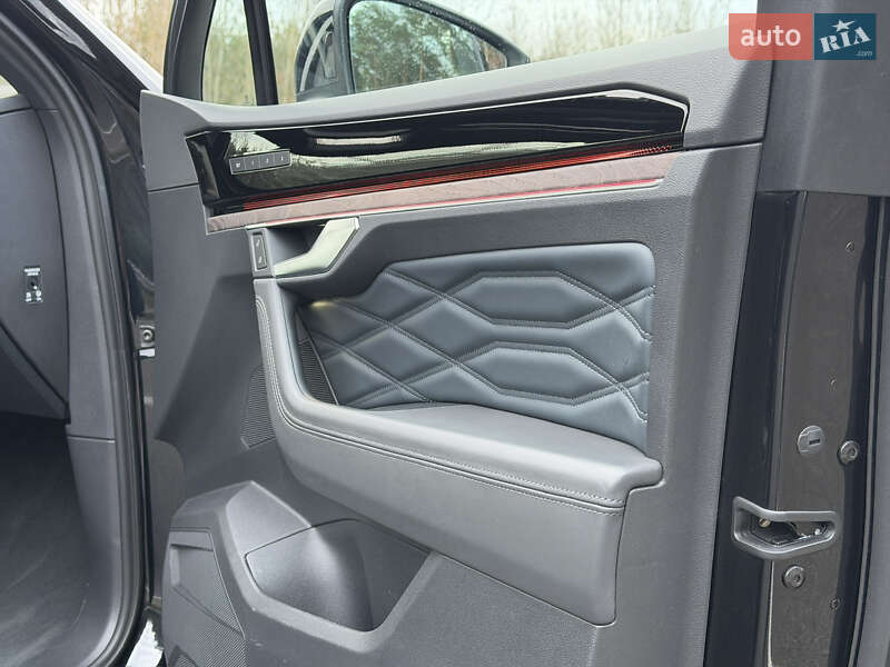 Внедорожник / Кроссовер Volkswagen Touareg 2022 в Ковеле