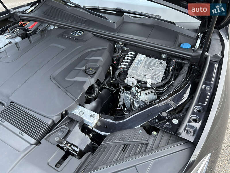 Внедорожник / Кроссовер Volkswagen Touareg 2022 в Ковеле