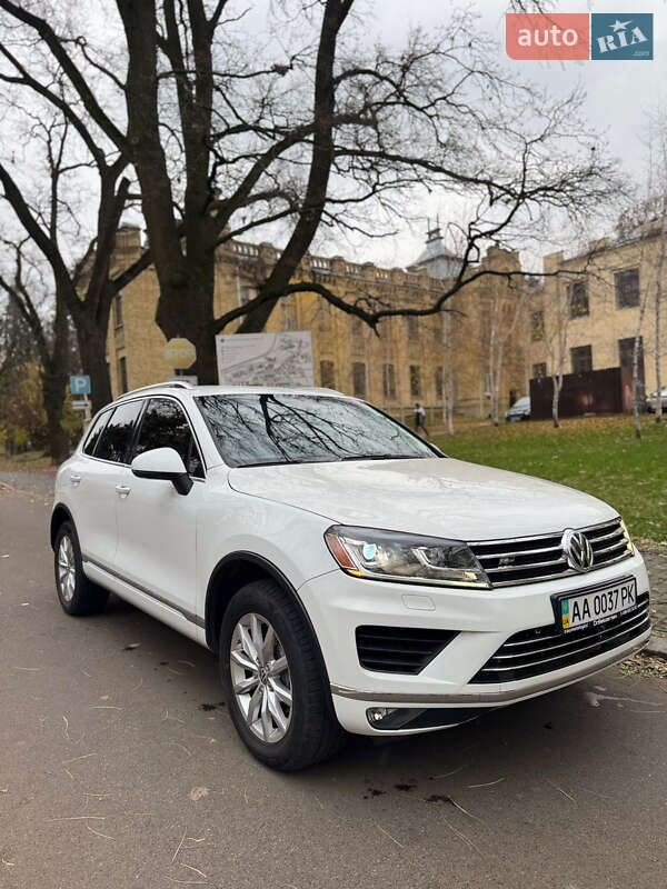 Внедорожник / Кроссовер Volkswagen Touareg 2015 в Киеве фото Внедорожник / Кроссовер Volkswagen Touareg 2015 в Киеве