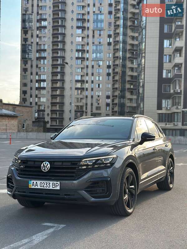 Внедорожник / Кроссовер Volkswagen Touareg 2019 в Киеве фото 24 Внедорожник / Кроссовер Volkswagen Touareg 2019 в Киеве