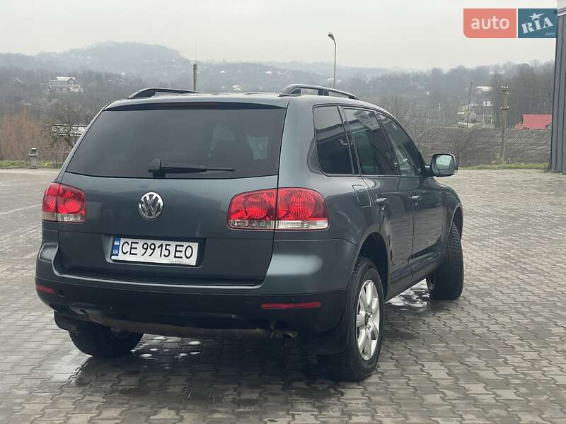 Внедорожник / Кроссовер Volkswagen Touareg 2005 в Черновцах