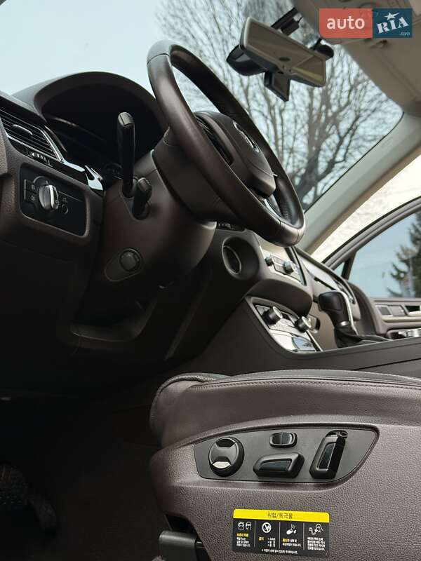 Внедорожник / Кроссовер Volkswagen Touareg 2016 в Виннице