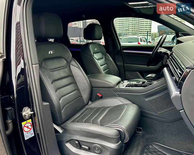 Внедорожник / Кроссовер Volkswagen Touareg 2019 в Киеве фото 63 Внедорожник / Кроссовер Volkswagen Touareg 2019 в Киеве