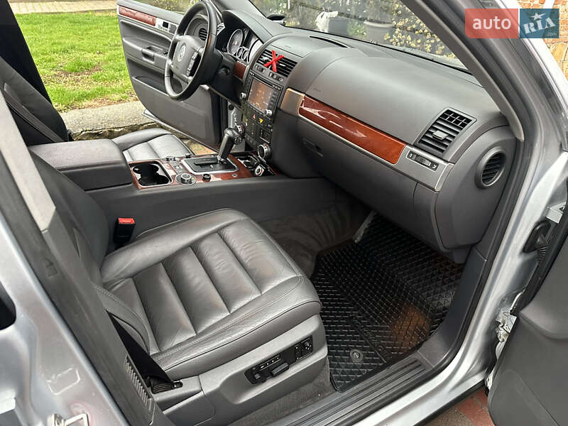 Внедорожник / Кроссовер Volkswagen Touareg 2005 в Прилуках