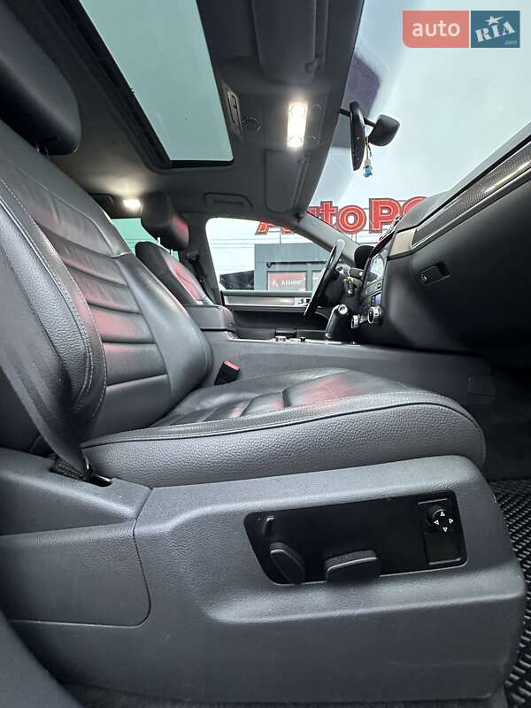 Внедорожник / Кроссовер Volkswagen Touareg 2008 в Белогородке