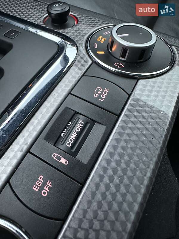 Внедорожник / Кроссовер Volkswagen Touareg 2008 в Белогородке