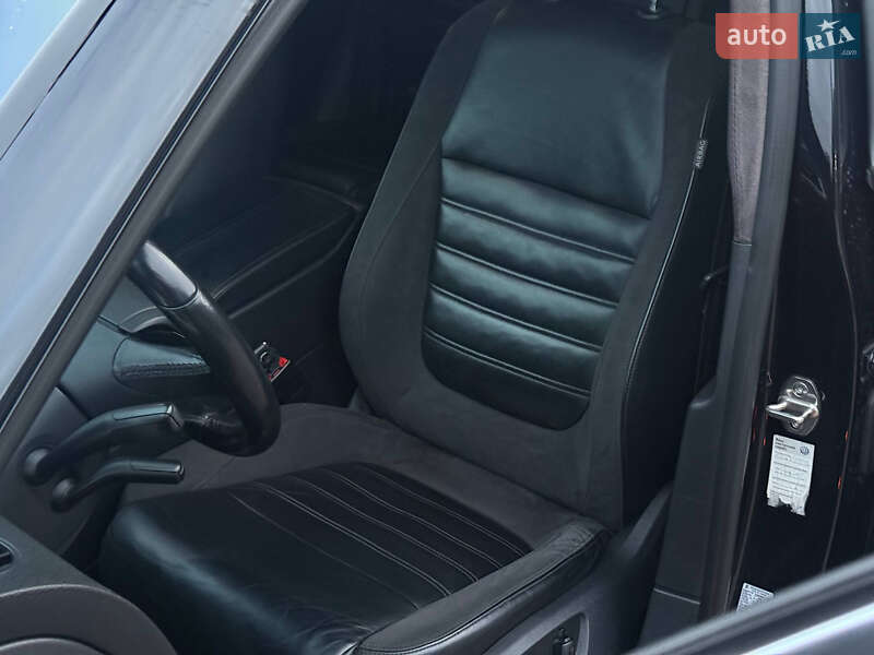 Внедорожник / Кроссовер Volkswagen Touareg 2015 в Запорожье фото 9 Внедорожник / Кроссовер Volkswagen Touareg 2015 в Запорожье