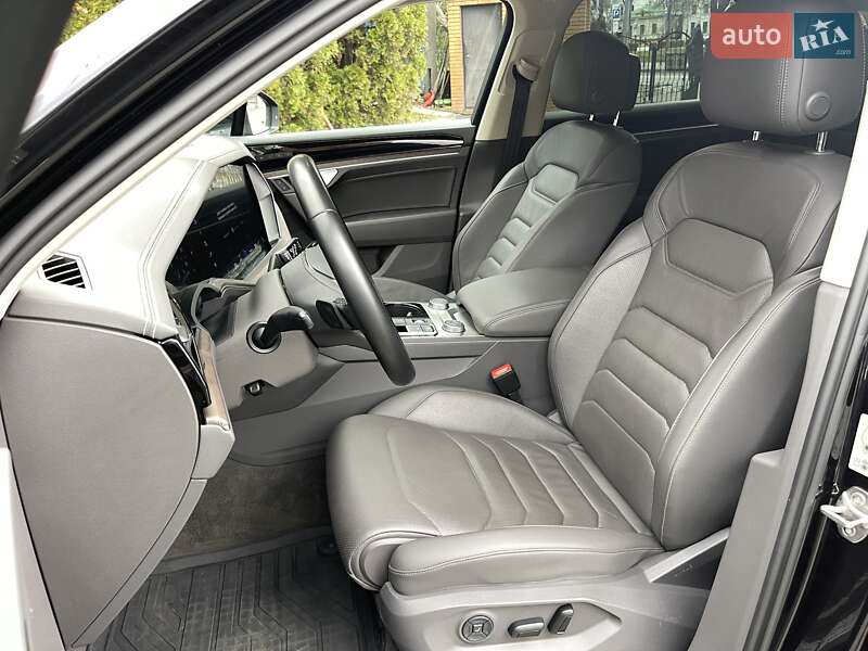 Внедорожник / Кроссовер Volkswagen Touareg 2020 в Киеве фото 16 Внедорожник / Кроссовер Volkswagen Touareg 2020 в Киеве