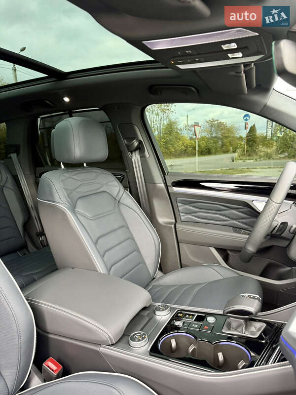 Внедорожник / Кроссовер Volkswagen Touareg 2025 в Одессе