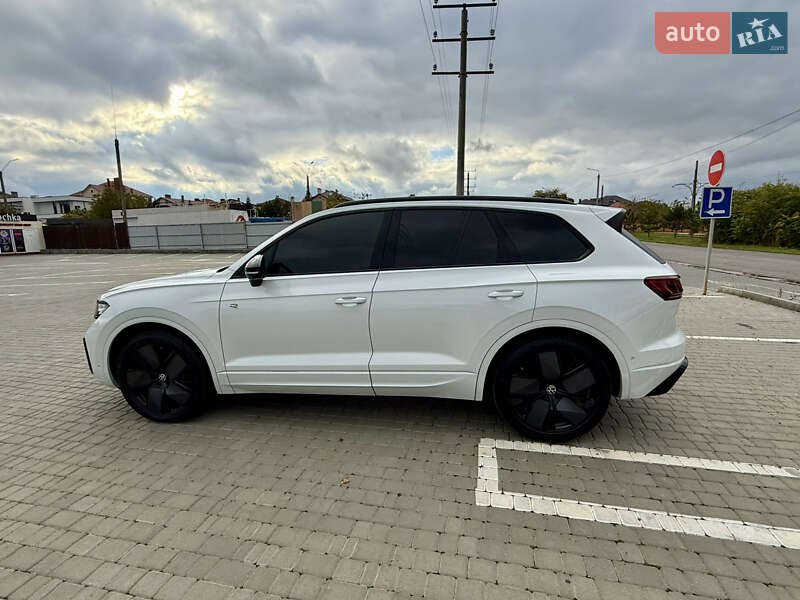 Внедорожник / Кроссовер Volkswagen Touareg 2025 в Одессе