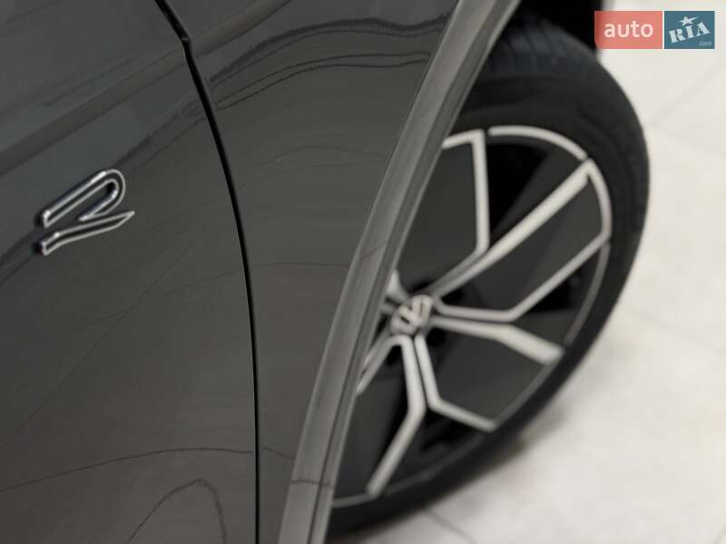 Внедорожник / Кроссовер Volkswagen Touareg 2024 в Тернополе