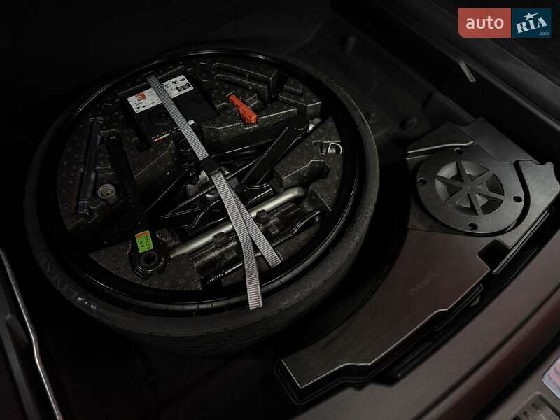 Внедорожник / Кроссовер Volkswagen Touareg 2024 в Тернополе