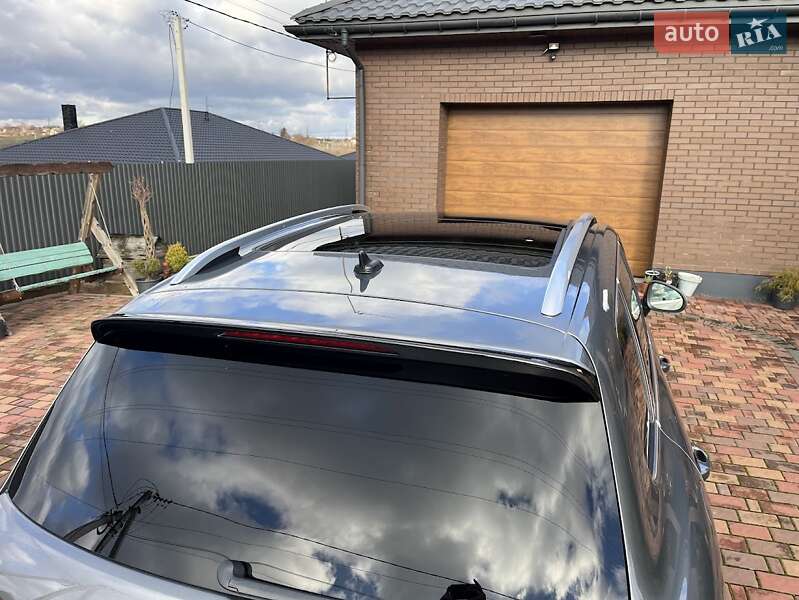 Внедорожник / Кроссовер Volkswagen Touareg 2016 в Луцке