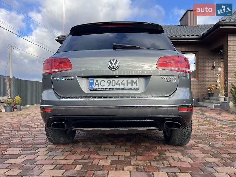 Внедорожник / Кроссовер Volkswagen Touareg 2016 в Луцке