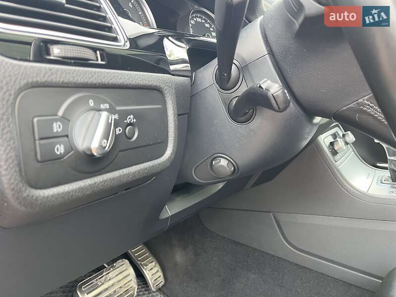 Внедорожник / Кроссовер Volkswagen Touareg 2016 в Луцке