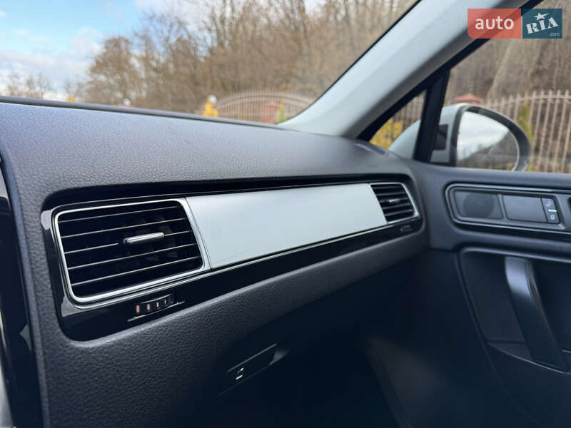 Внедорожник / Кроссовер Volkswagen Touareg 2012 в Сваляве фото 27 Внедорожник / Кроссовер Volkswagen Touareg 2012 в Сваляве