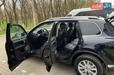 Позашляховик / Кросовер Volkswagen Touareg 2016 в Одесі