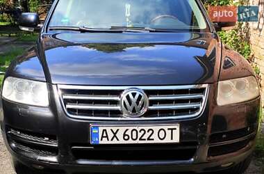 Внедорожник / Кроссовер Volkswagen Touareg 2003 в Краснограде