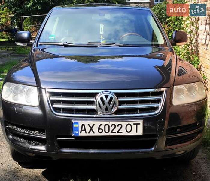 Внедорожник / Кроссовер Volkswagen Touareg 2003 в Краснограде
