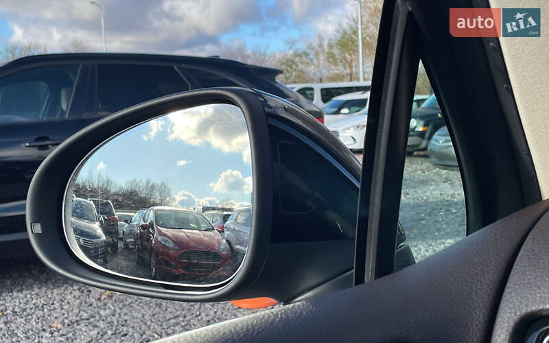 Внедорожник / Кроссовер Volkswagen Touareg 2012 в Львове фото 18 Внедорожник / Кроссовер Volkswagen Touareg 2012 в Львове