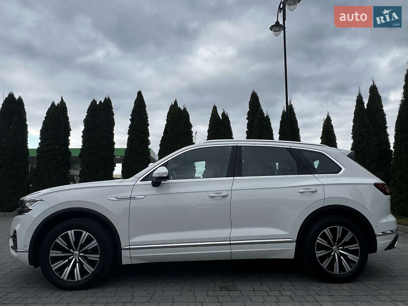 Внедорожник / Кроссовер Volkswagen Touareg 2018 в Львове фото 8 Внедорожник / Кроссовер Volkswagen Touareg 2018 в Львове