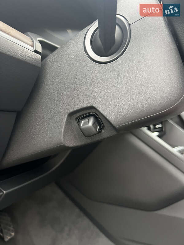 Внедорожник / Кроссовер Volkswagen Touareg 2018 в Львове фото 27 Внедорожник / Кроссовер Volkswagen Touareg 2018 в Львове