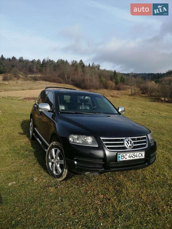 Внедорожник / Кроссовер Volkswagen Touareg 2005 в Львове