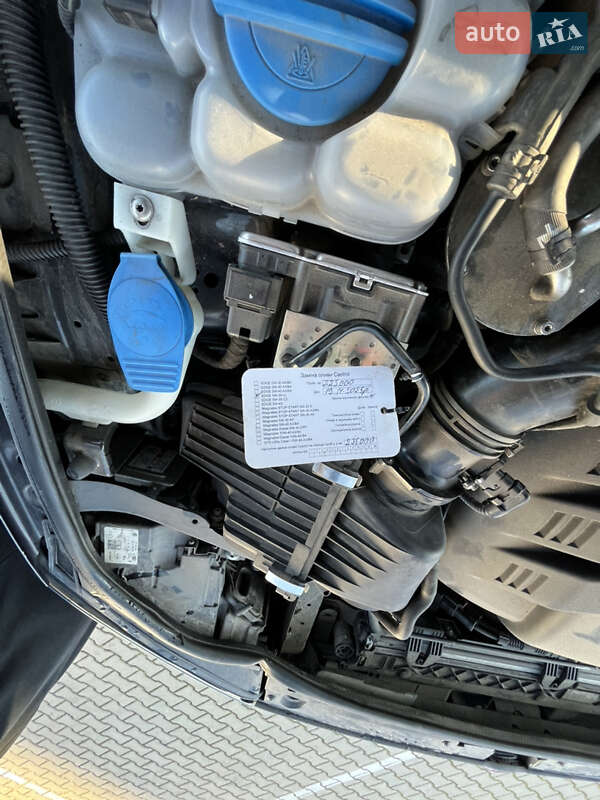 Внедорожник / Кроссовер Volkswagen Touareg 2015 в Луцке