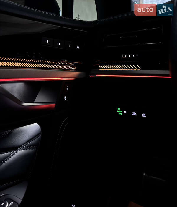 Внедорожник / Кроссовер Volkswagen Touareg 2024 в Иршаве