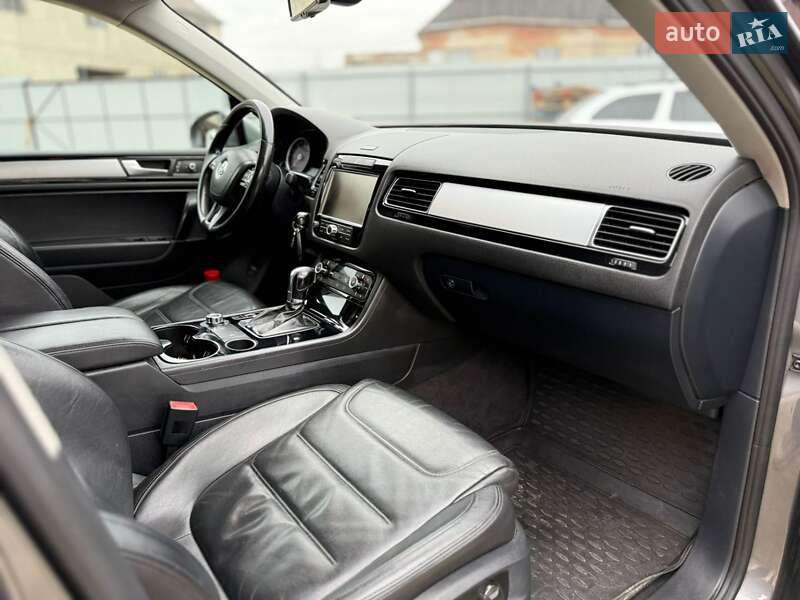Позашляховик / Кросовер Volkswagen Touareg 2012 в Хусті фото 8 Позашляховик / Кросовер Volkswagen Touareg 2012 в Хусті