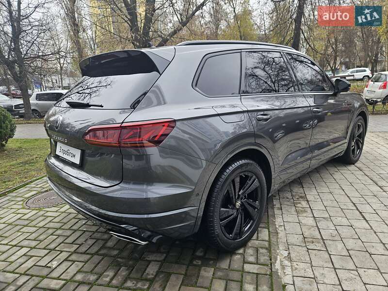 Внедорожник / Кроссовер Volkswagen Touareg 2023 в Киеве