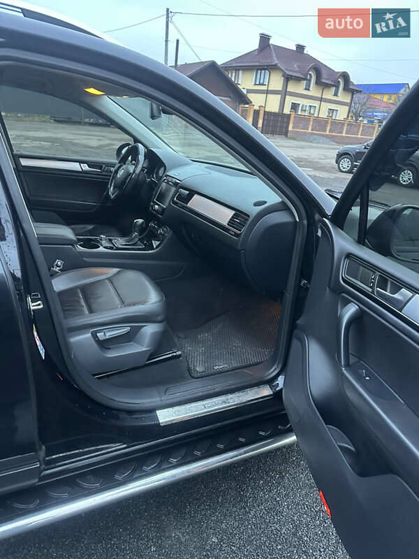 Внедорожник / Кроссовер Volkswagen Touareg 2013 в Чуднове