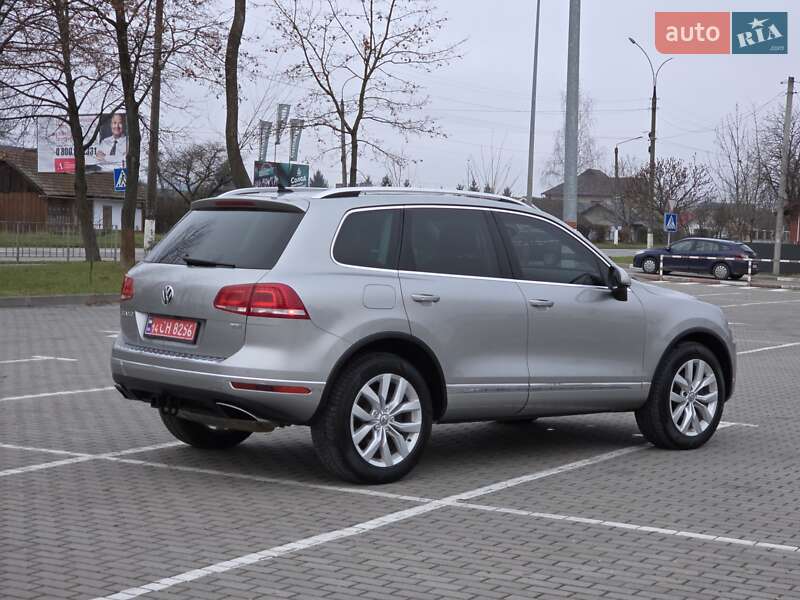 Внедорожник / Кроссовер Volkswagen Touareg 2016 в Коломые