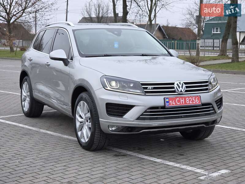 Внедорожник / Кроссовер Volkswagen Touareg 2016 в Коломые