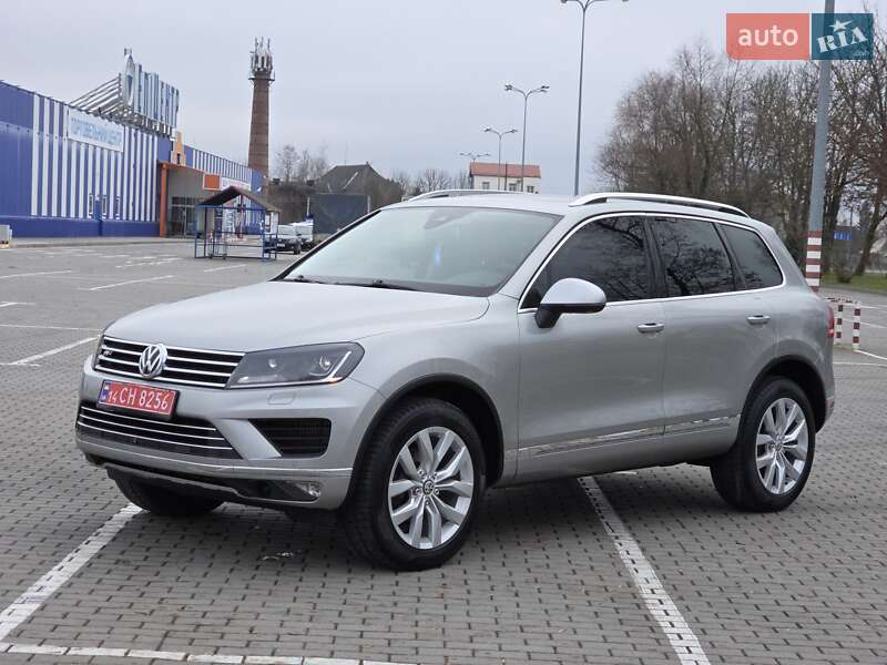 Внедорожник / Кроссовер Volkswagen Touareg 2016 в Коломые