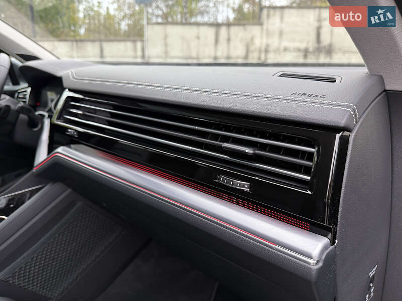 Внедорожник / Кроссовер Volkswagen Touareg 2021 в Ровно