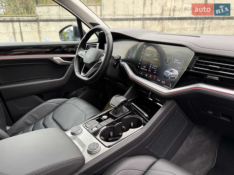 Внедорожник / Кроссовер Volkswagen Touareg 2021 в Ровно