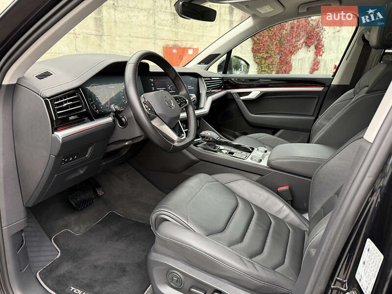 Внедорожник / Кроссовер Volkswagen Touareg 2021 в Ровно
