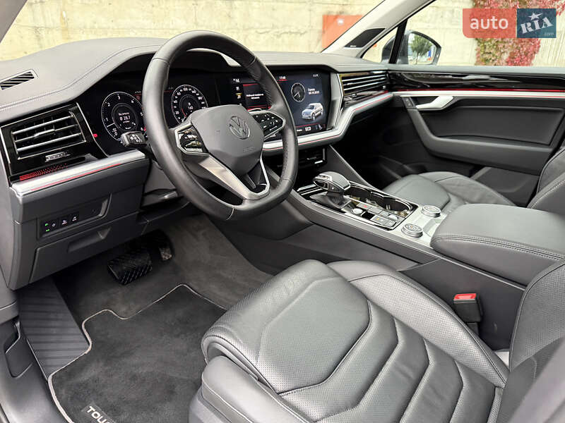 Внедорожник / Кроссовер Volkswagen Touareg 2021 в Ровно