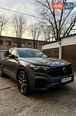 Внедорожник / Кроссовер Volkswagen Touareg 2020 в Киеве