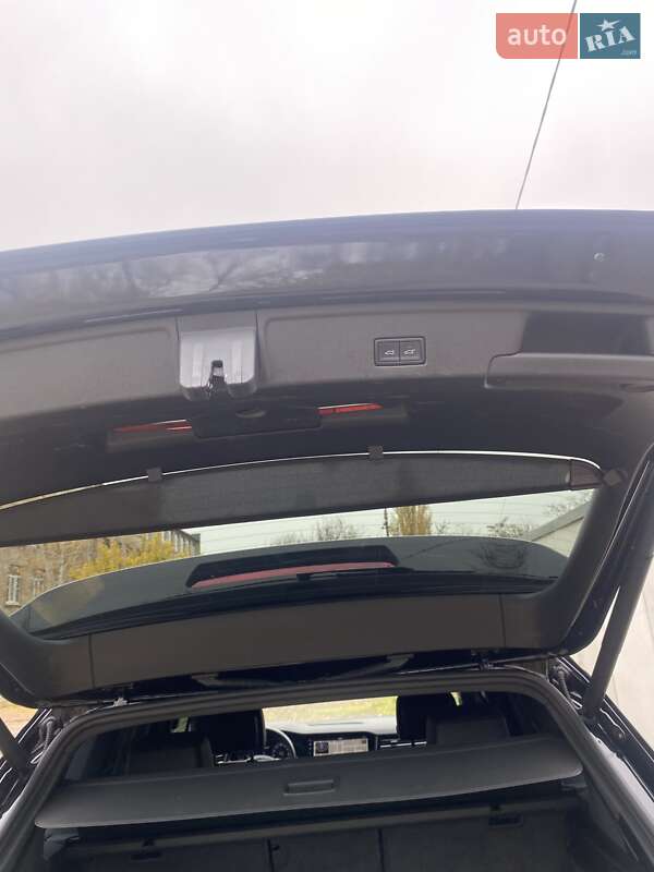 Внедорожник / Кроссовер Volkswagen Touareg 2018 в Кривом Роге